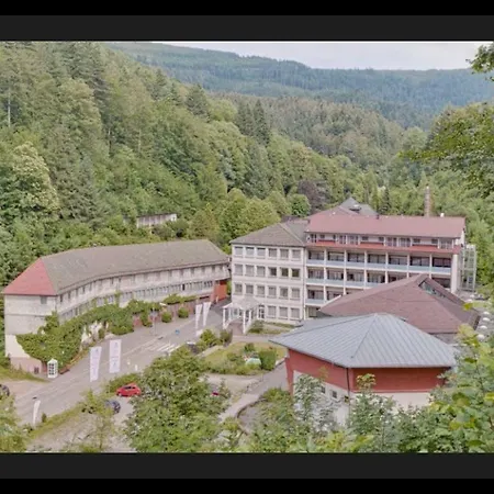 Gesundheitszentrum St. Anna 3*